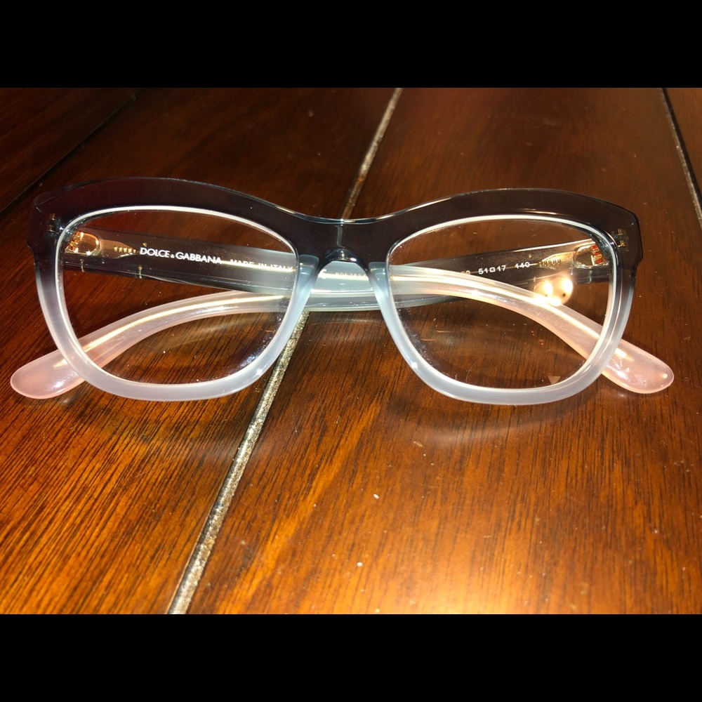 Glasses - Picture 4 of 6